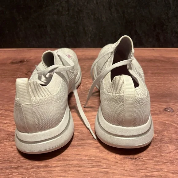 Skechers White and Pink Athletic Shoes - Picture 3 of 5